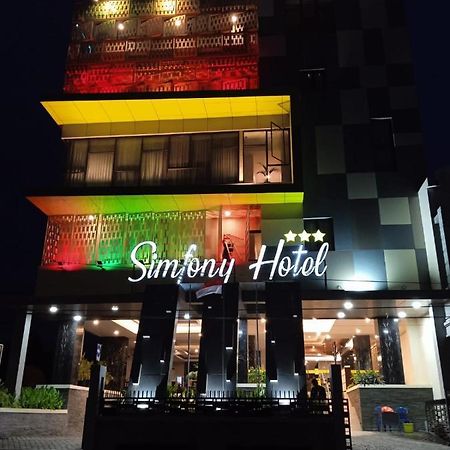 Hotel Simfony Alor Kalabahi Εξωτερικό φωτογραφία